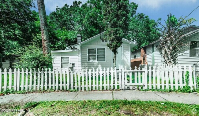 Building Photo - 846 Baker Ave Rental