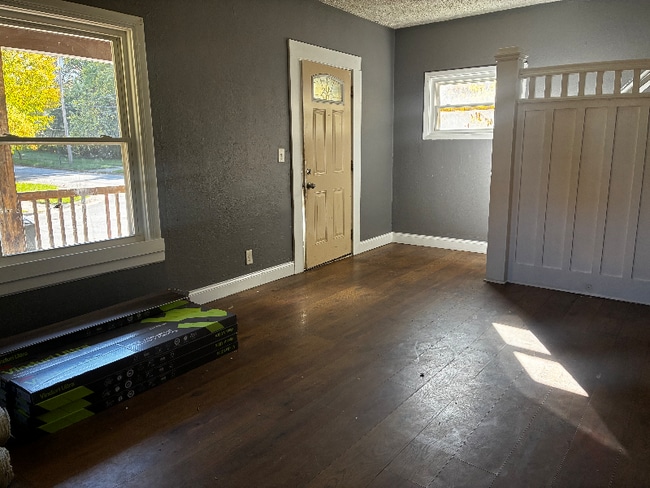 Photo - 908 Haynes St