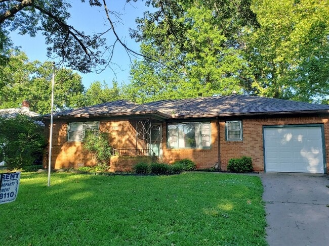 Photo - 563 S Kokomo Ave House