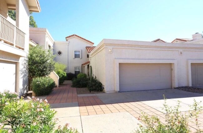 Entry - 7800 E Lincoln Dr Unit #2083 building 11