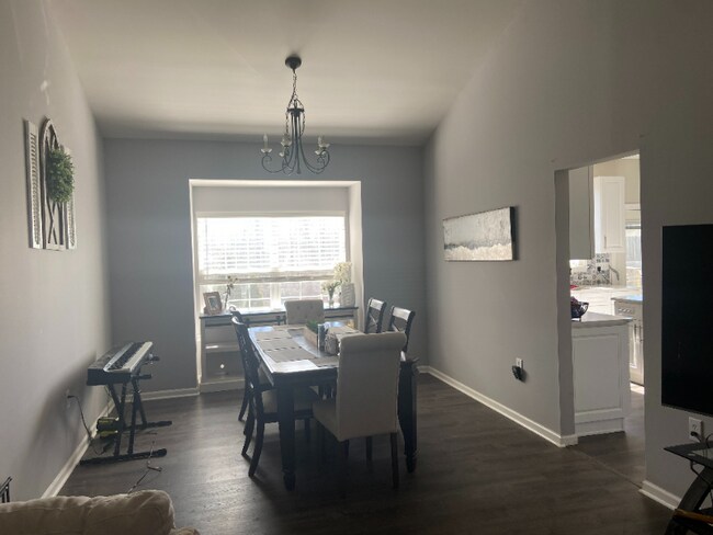 Photo - 321 Pommel Ln