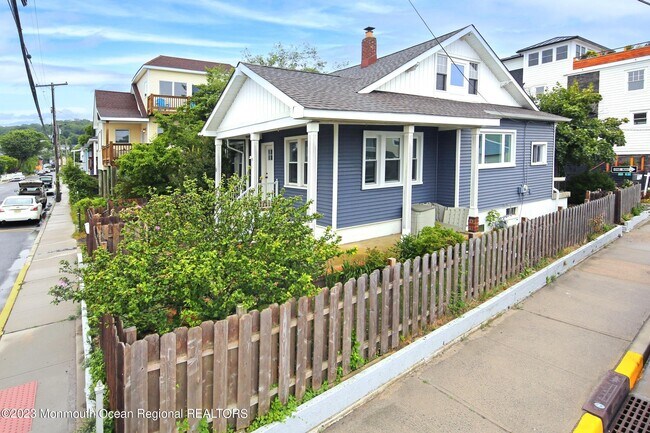 16 Cornwall St