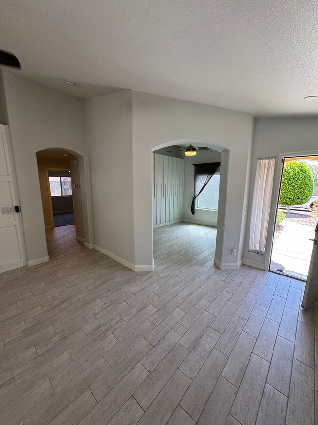 Photo - 21469 N 79th Dr