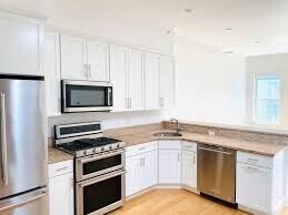 Building Photo - 344 Hanover St Unit 3 Rental