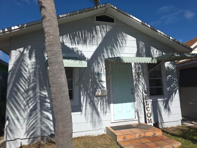 Photo - 329 S M St