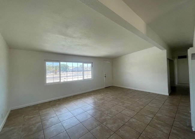 Photo - 20625 91st St