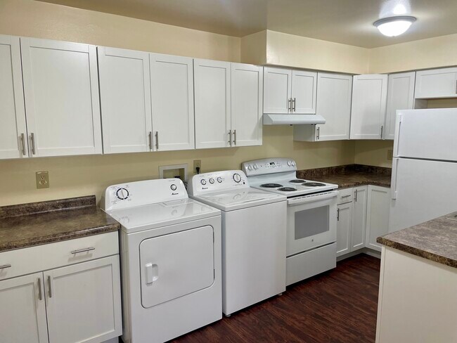 Photo - 2178 Clark St Unidad #3