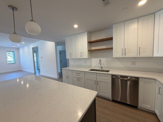 Photo - 1060 Main St Unit 307