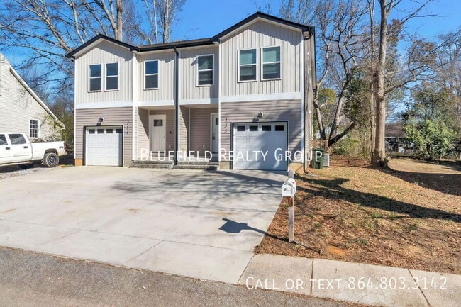 Photo - 253 Woodruff St