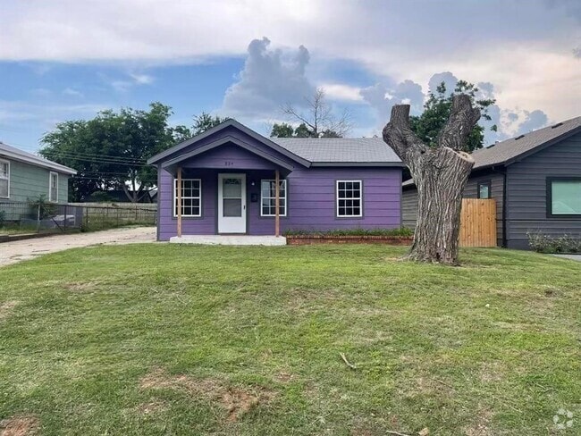 Building Photo - 824 NW 45th St Rental