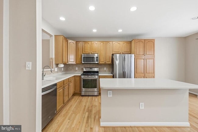 Photo - 120 Cameron Station Blvd