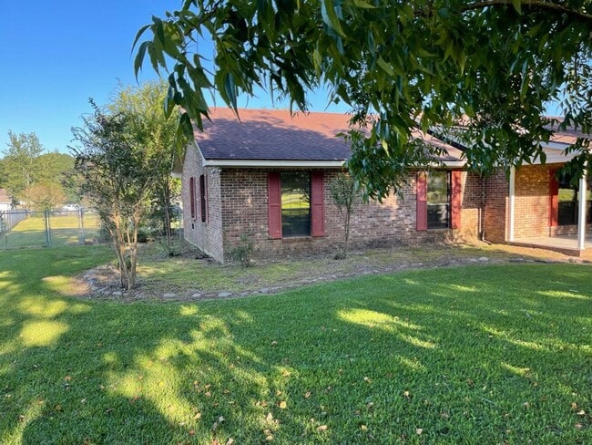 Photo - !!$500 off First months Rent!! Private 1-A...