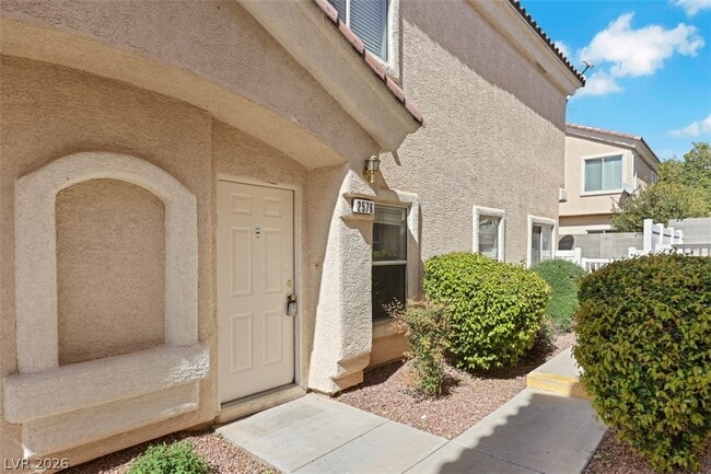 Photo - 2576 Lazy Saddle Dr