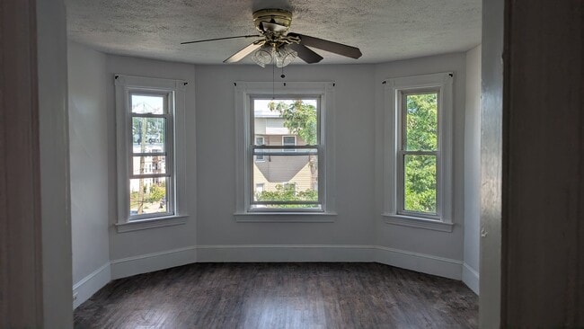 Building Photo - 614 Rimmon St Unit 3