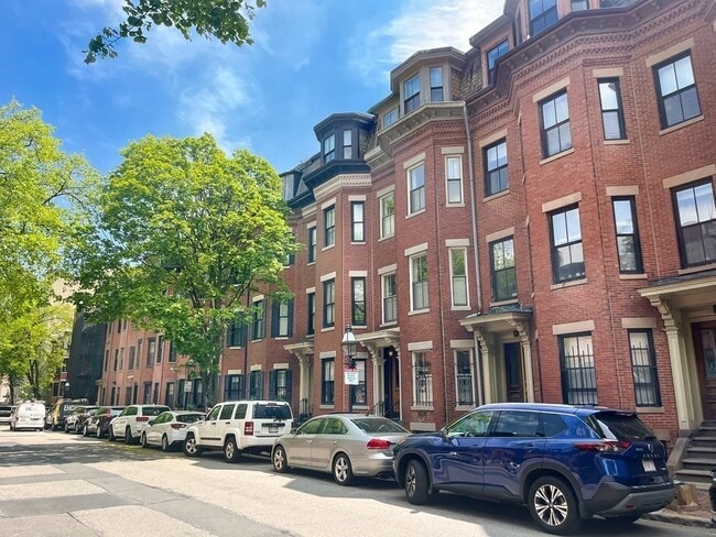 Building Photo - 38 Appleton St Unit 2