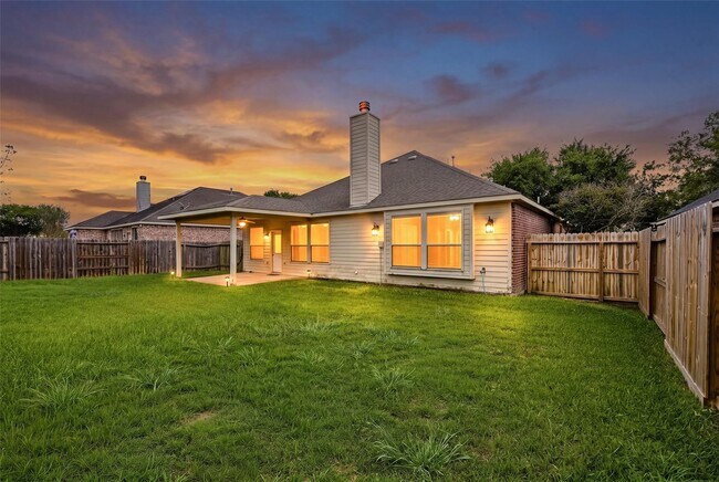 Photo - 18010 Timber Crossing Ln