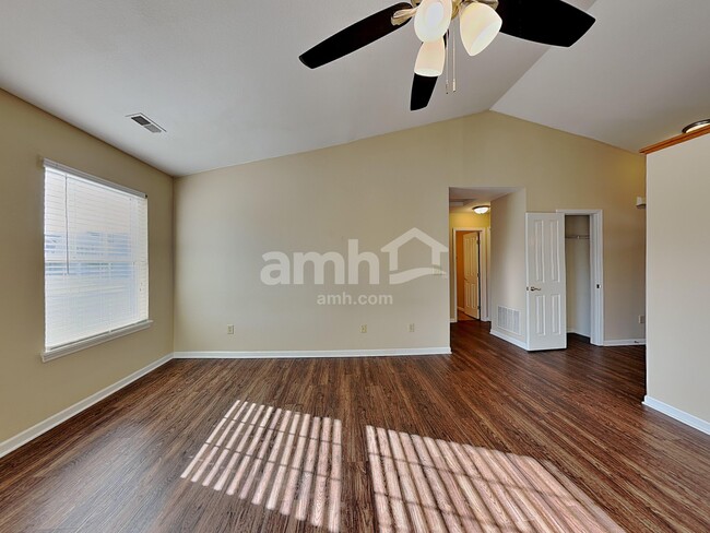 Photo - 6501 Rushing River