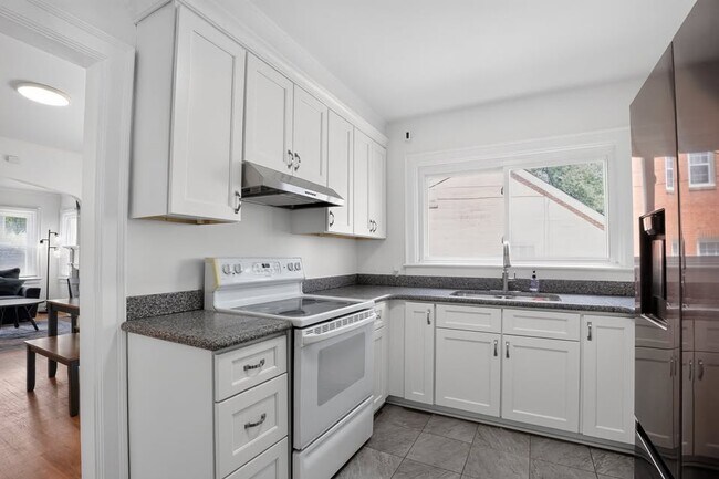 Photo - 443 Rollingwood Cir