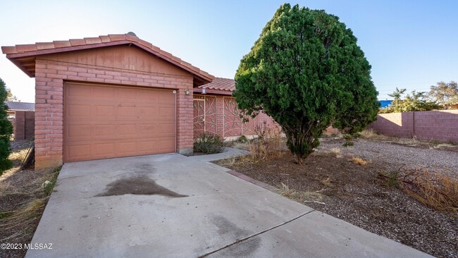 Photo - 6428 Buckaroo Loop