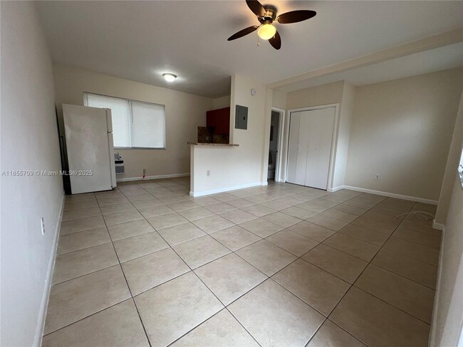 Building Photo - 690 NE 85th St Unit 3D Rental
