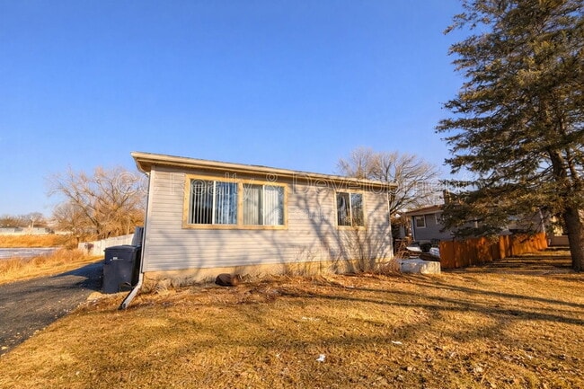 Building Photo - 24 W Ann St