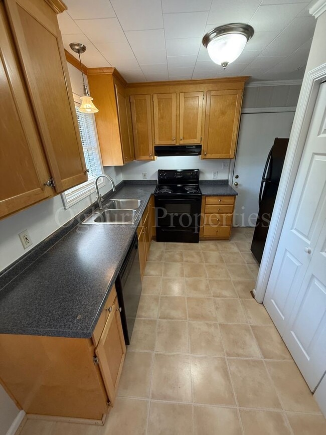 Photo - 651 S Sunset Dr