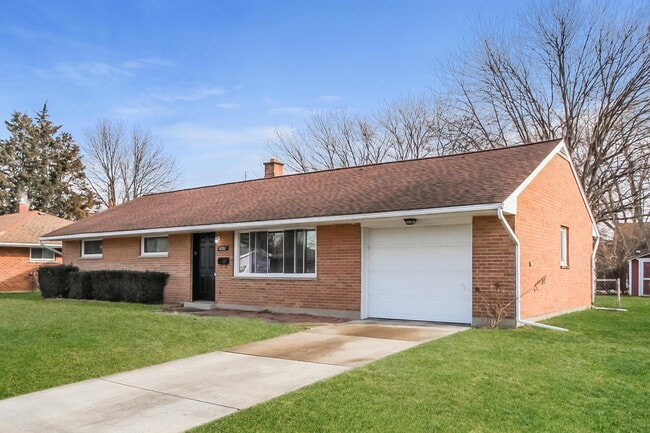 Building Photo - 4352 Ashgrove Dr Rental