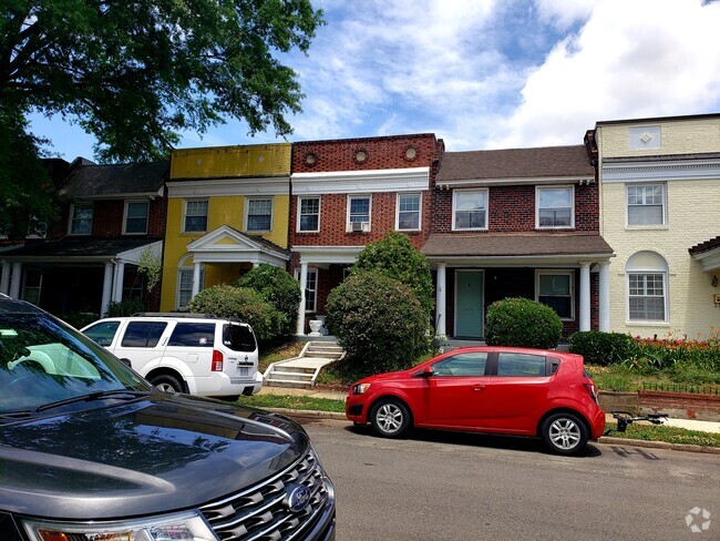 Building Photo - 2608 Grayland Ave Rental