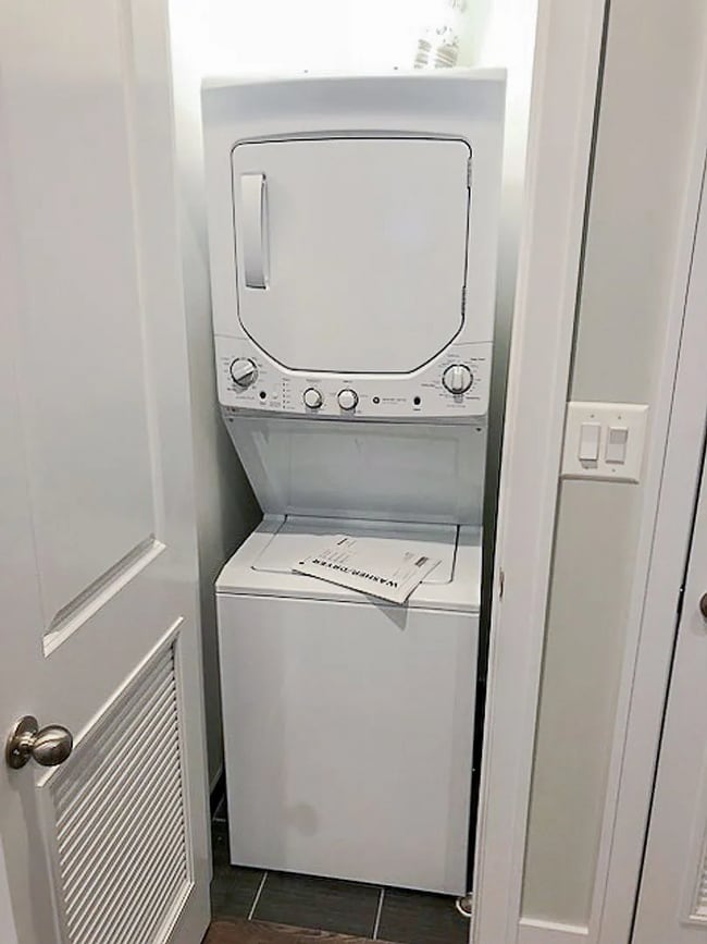 Photo - 3818 N Sheffield Ave Unidad 2