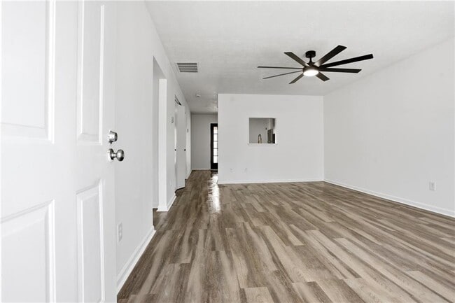 Photo - 858 Ohara Dr