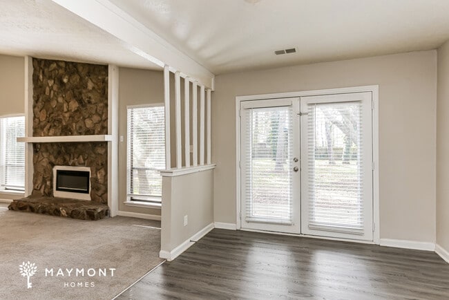 Photo - 1483 Flat Rock Rd