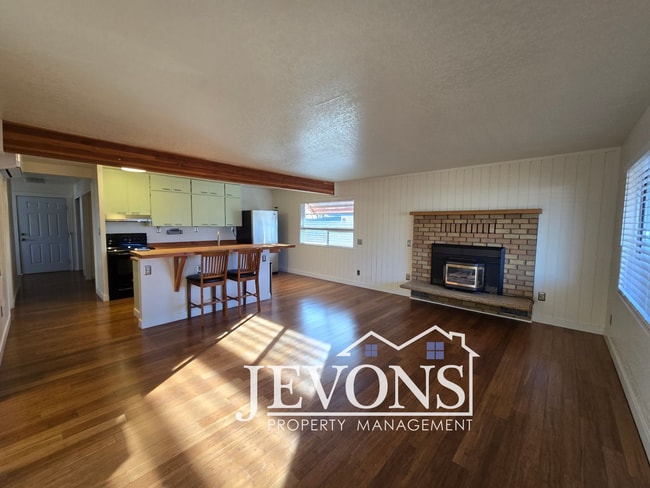 Photo - A charming and well-located single-family home in Yakima!