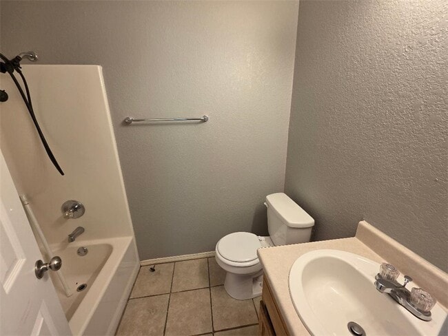Photo - 602 Paige Pl