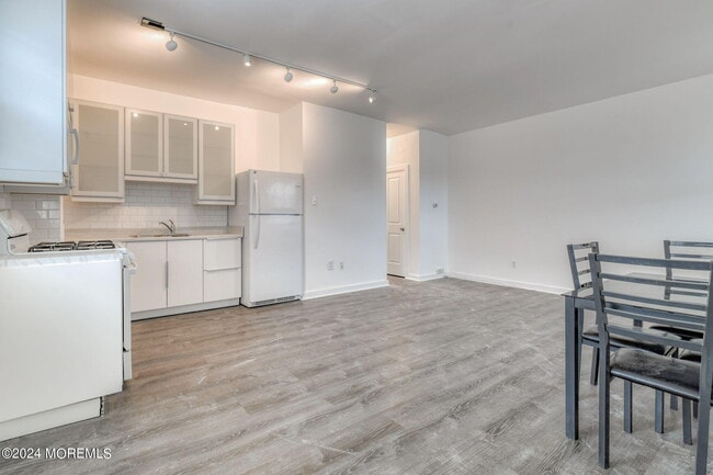 Photo - 109 McCabe Ave Unit 102