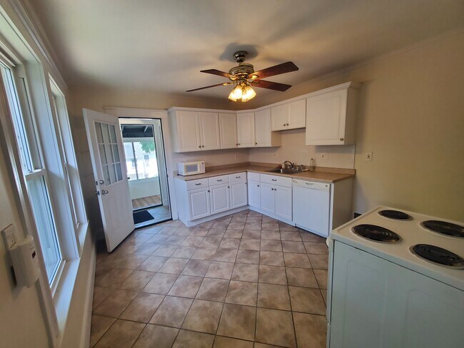 162 Beech St Unit NA
