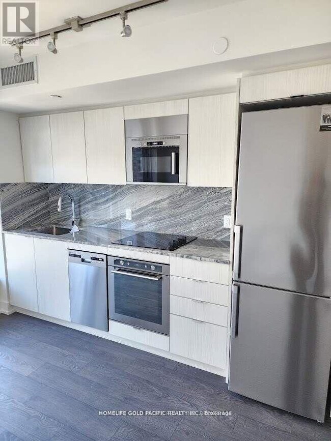 Photo - 5 Mabelle Ave Unit 3234