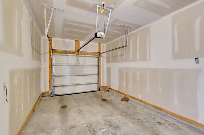 Photo - Lakeview Commons