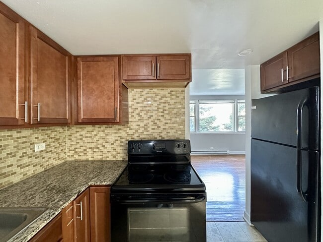 Photo - 7626.5 N Milwaukee Ave Unidad A2