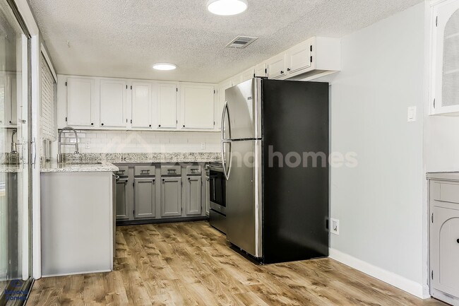 Photo - MOVE-IN READY! Great 3 Bed, 2 Bath Home in Sherwood