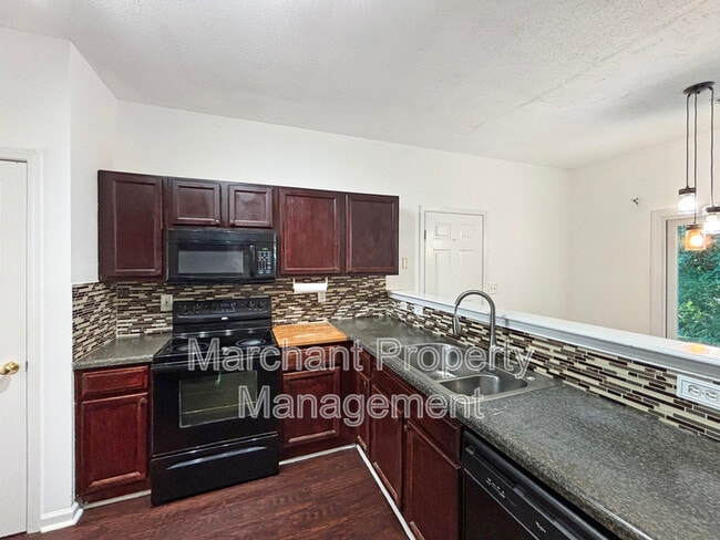 Photo - 1 Appleton Ln