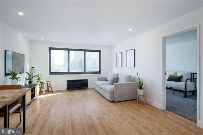 Photo - 2201 Cherry St Unit PH4