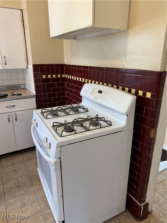 Photo - 16125 Lorain Ave