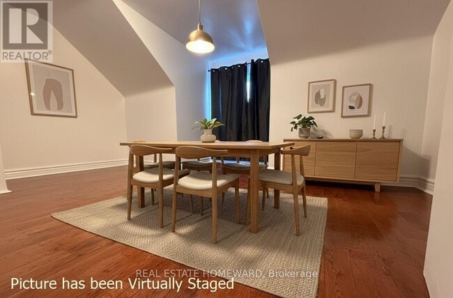 Photo - 1234 Gerrard St E Unit Upper