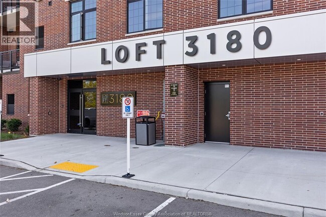 Photo - 3180 Meadowbrook Ln Unit 316