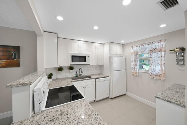 Photo - 100 Berkley Rd Unidad 109