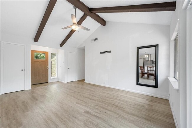 Building Photo - 7505 Shadywood Dr Rental
