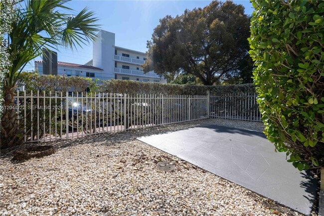 Photo - 1011 Bay Dr Unidad 106