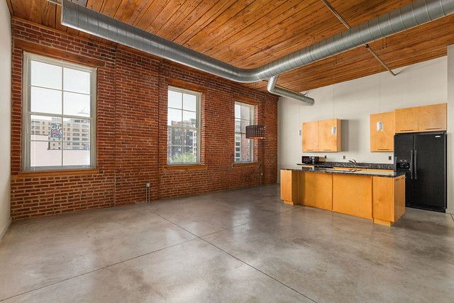 Photo - 721 N 17th St