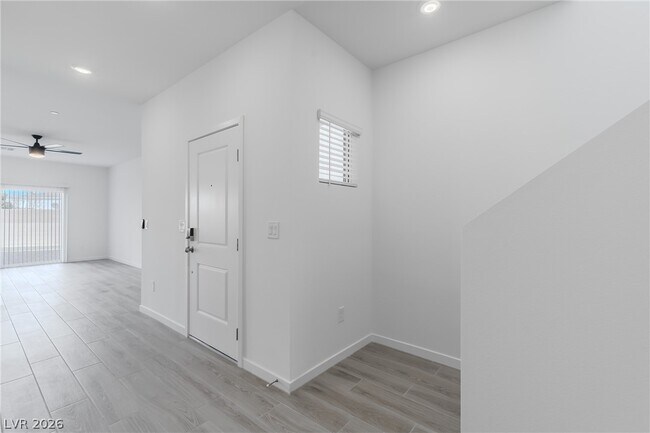 Photo - 9952 Oliver Hls Ave