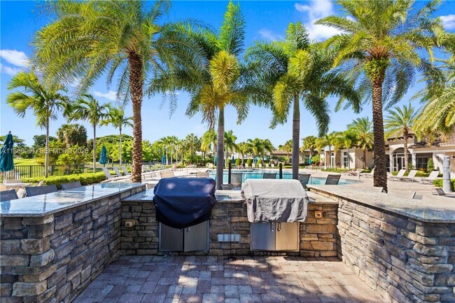 Photo - 4022 Large Leaf Ln